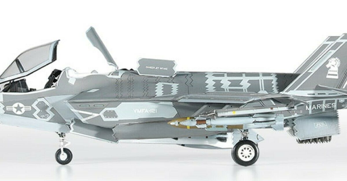Academy : USMC F-35B Lightning : 1/72 Scale Model : In Box Review