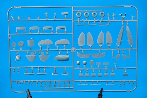 Eduard : Spitfire Mk. Ia : ProfiPACK edition : 1/48 Scale - Image 6