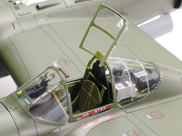 Tamiya : Lockheed P-38F/G Lightning : 1/48 Scale - Image 4