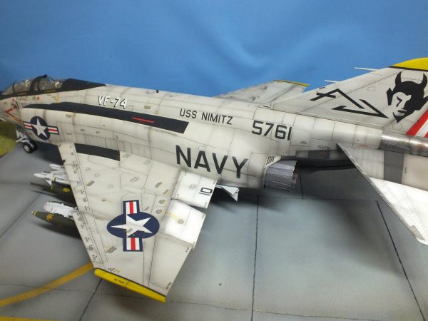 Tamiya : McDonnell Douglas F-4J Phantom II Marines : 1/32 Scale - Image 8