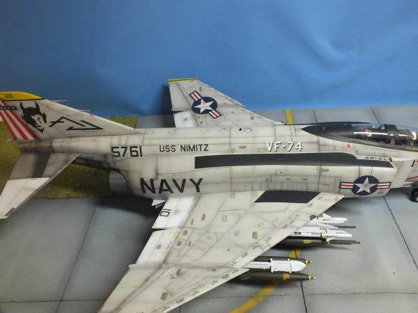 Tamiya : McDonnell Douglas F-4J Phantom II Marines : 1/32 Scale - Image 4