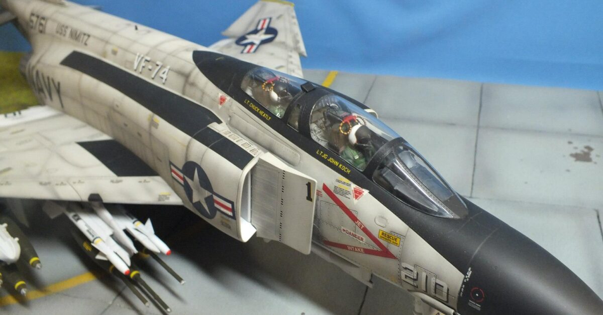Tamiya : F-4J Phantom II Marines : 1/32 Scale Model : In Box
