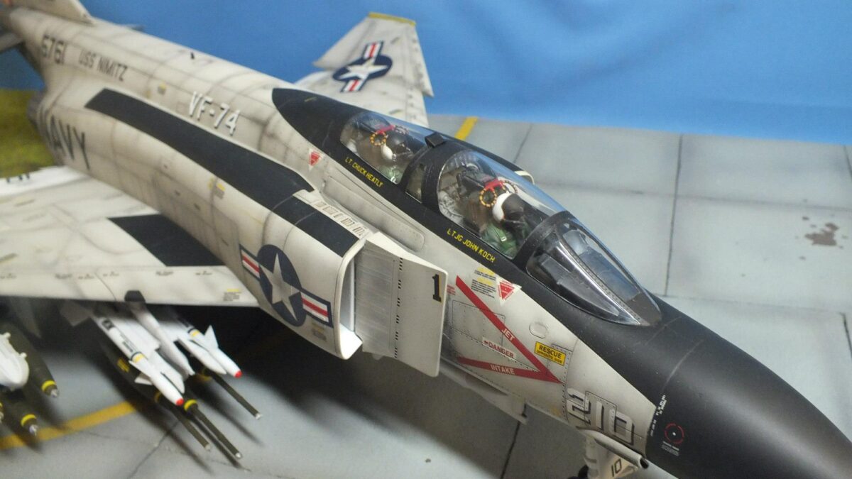 【プラモデル】F4J PHANTOM 1/32 【タミヤ】 Amazon.com: Tamiya 1/32 F4J Phantom II, TAM60306 : Arts