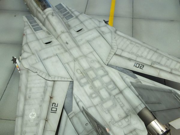 HobbyBoss : F-14D Super Tomcat : 1/48 Scale Model : Advanced Step By Step Video Build - Image 3