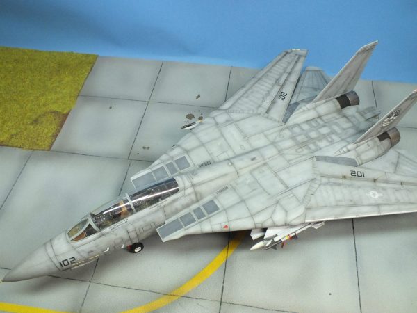 HobbyBoss : F-14D Super Tomcat : 1/48 Scale Model : Advanced Step By Step Video Build - Image 10
