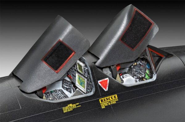 Revell : Lockheed SR-71 A Blackbird : 1/48 Scale - Image 4