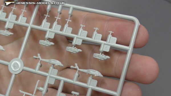 AFV Club : US Navy Oliver Hazard Perry Class Frigate : 1/700 Scale - Image 2